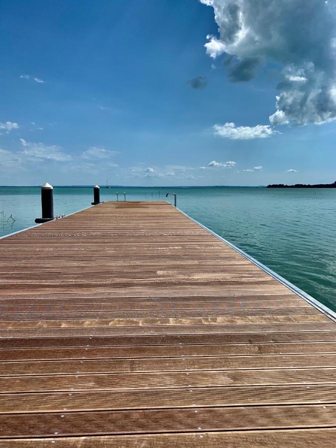 Ferienwohnung Fuzliget Surf Garden Balatonfůzfő Exterior foto