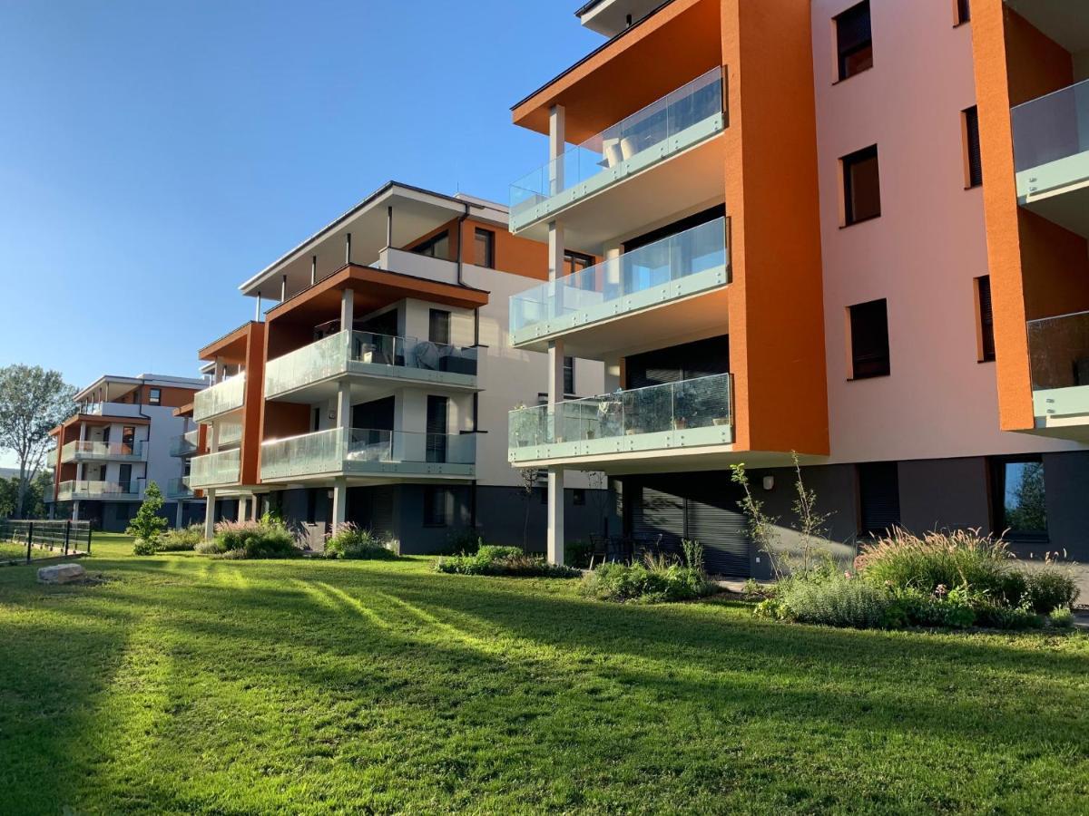 Ferienwohnung Fuzliget Surf Garden Balatonfůzfő Exterior foto