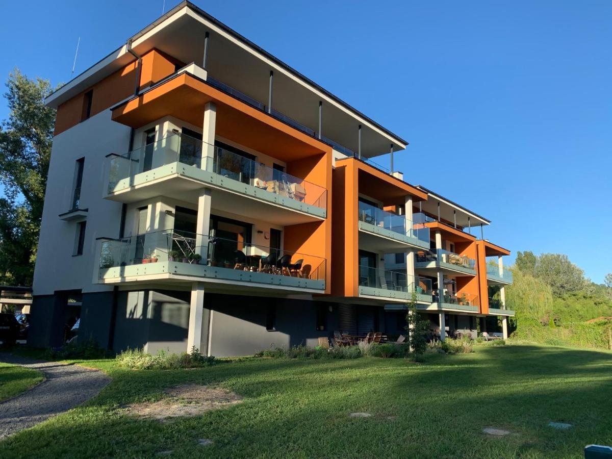 Ferienwohnung Fuzliget Surf Garden Balatonfůzfő Exterior foto