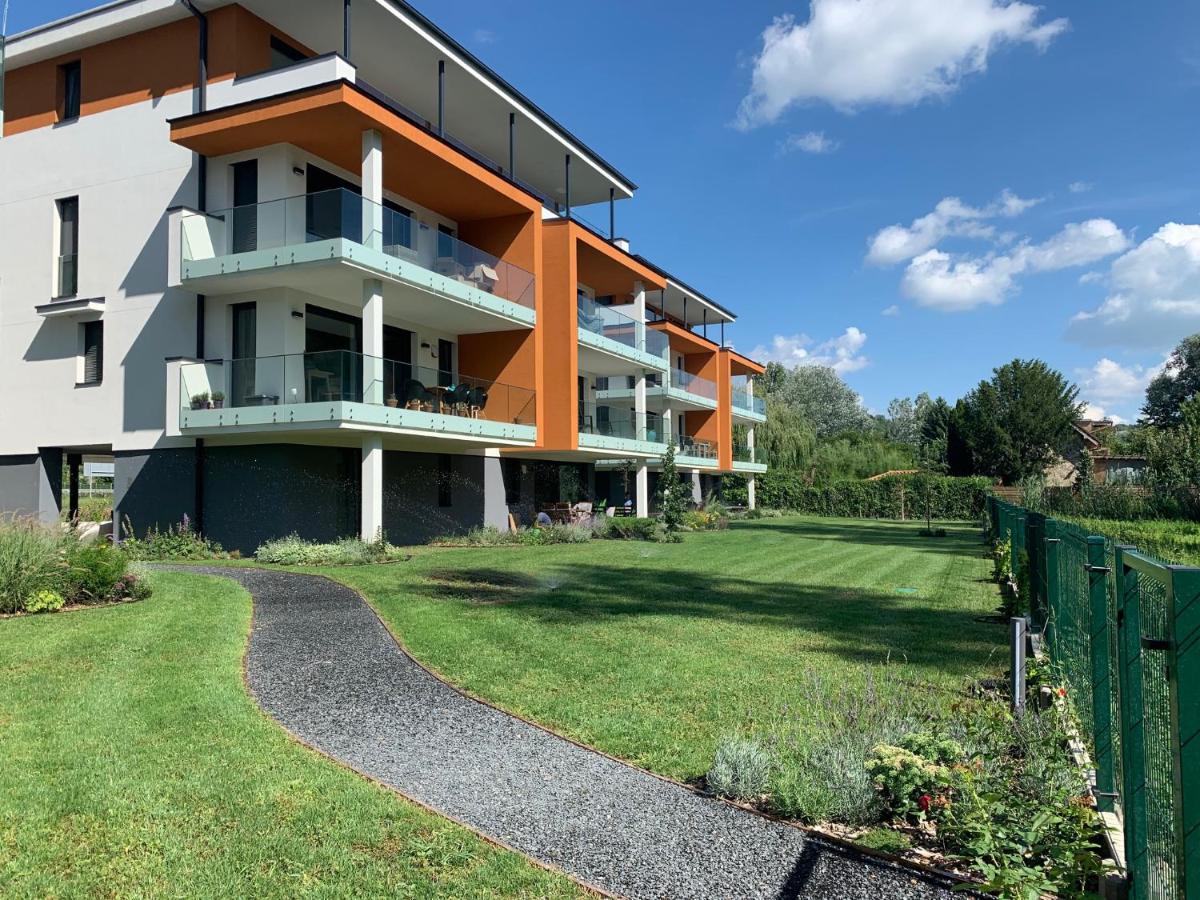 Ferienwohnung Fuzliget Surf Garden Balatonfůzfő Exterior foto